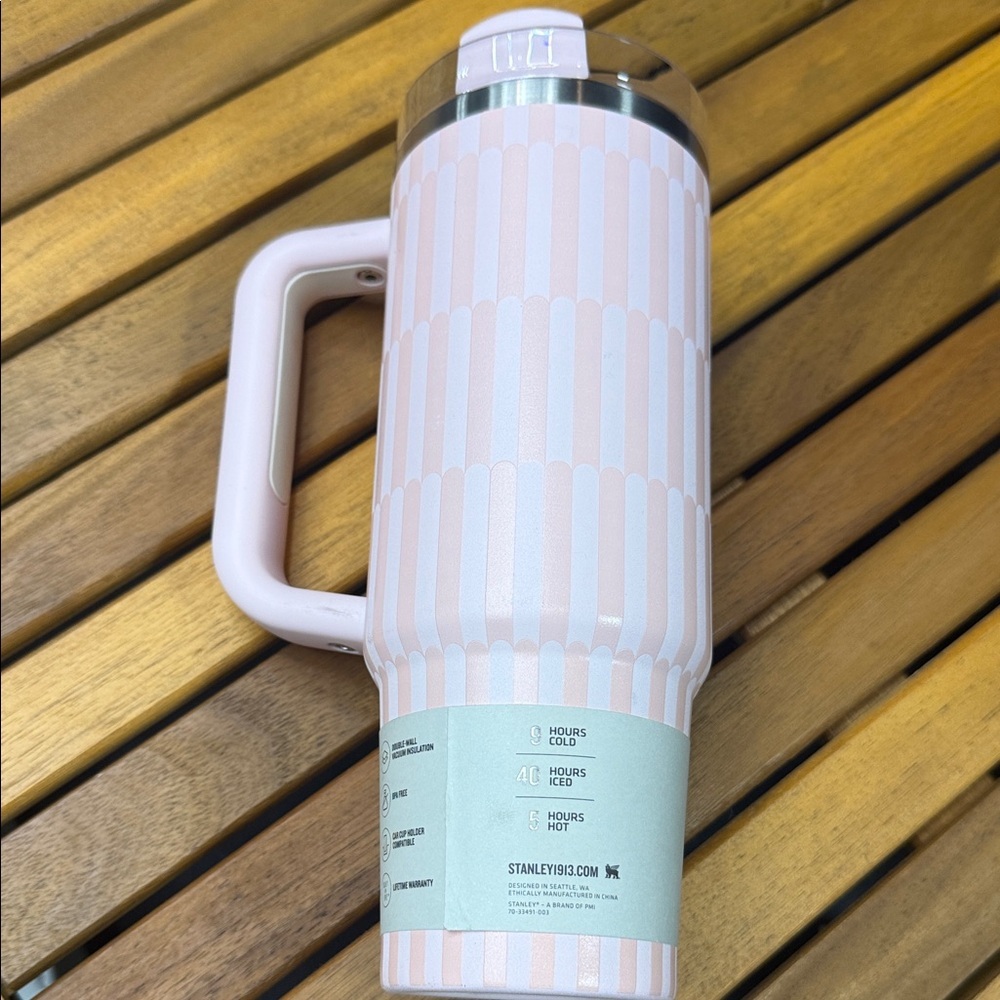 Stanley Quencher H2.0 Tumbler in Light Pink - Picture 3 of 3